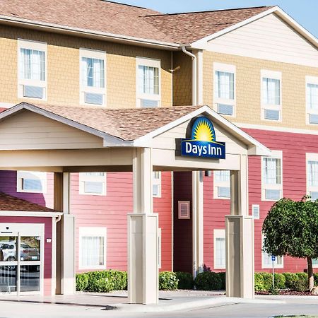 Days Inn By Wyndham Ellis Exteriör bild